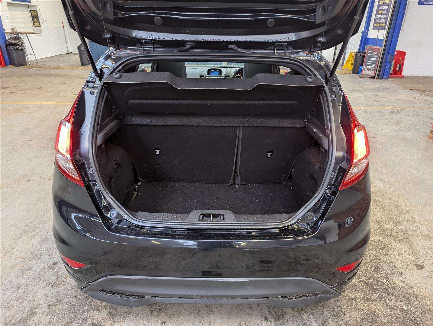 <p>2016 FORD FIESTA ZETEC S BLACK EDIT</p>