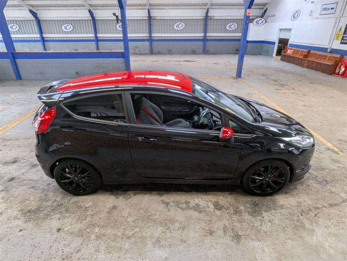 <p>2016 FORD FIESTA ZETEC S BLACK EDIT</p>