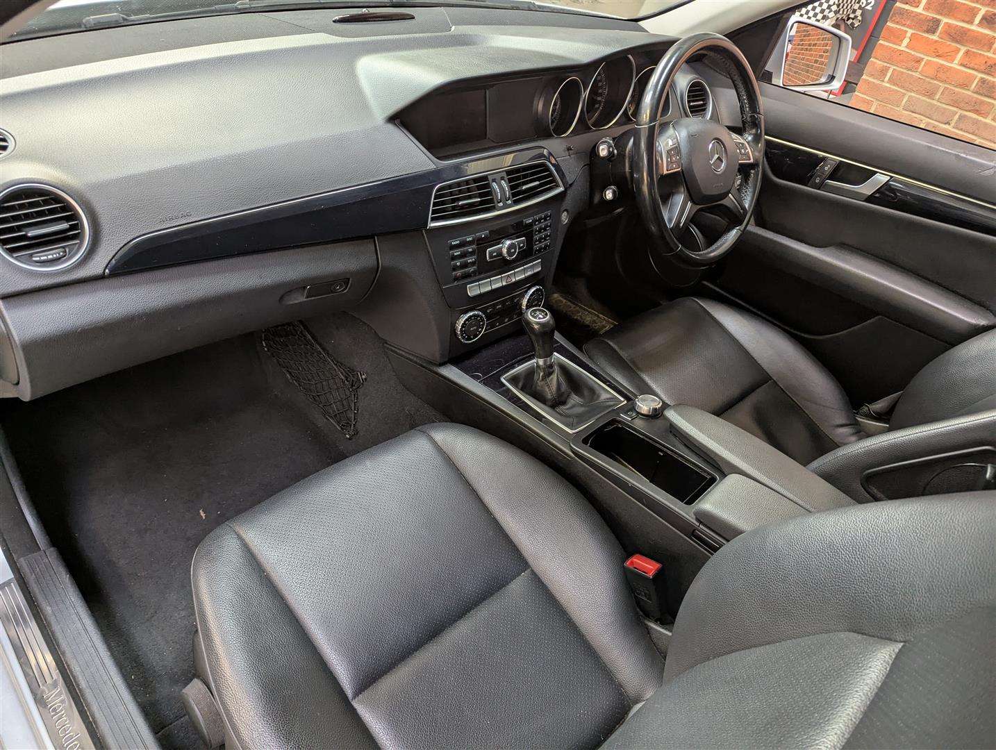 <p>2014 MERCEDES-BENZ C220 EXECUTIVE SE CDI</p>