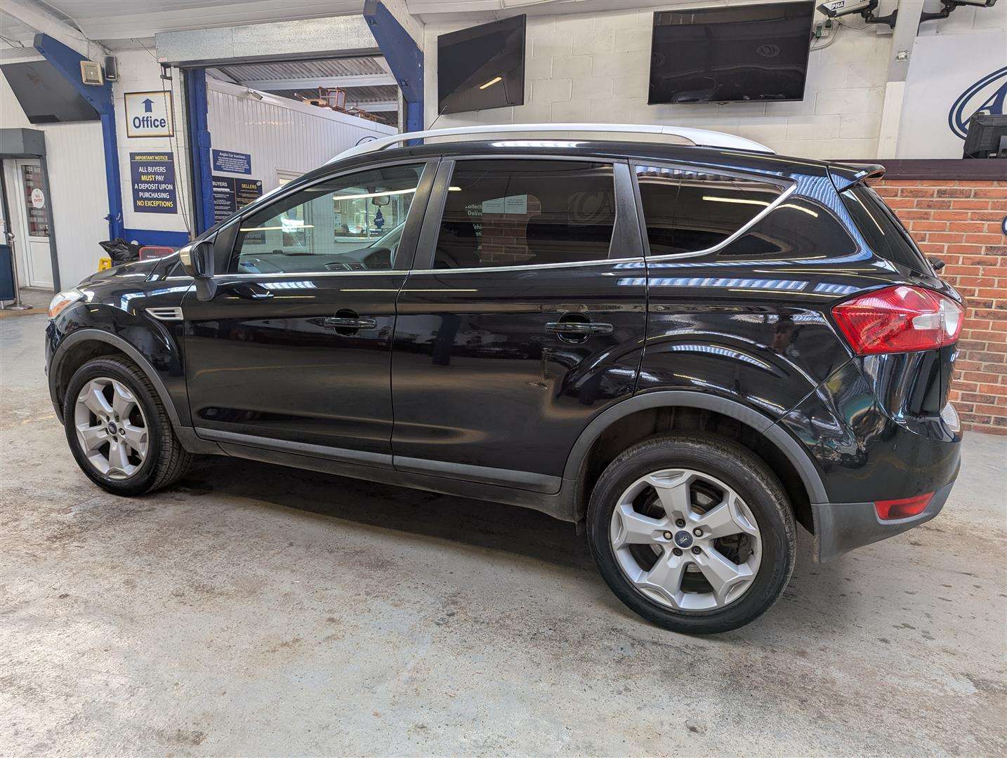 <p>2010 FORD KUGA ZETEC TDCI</p>