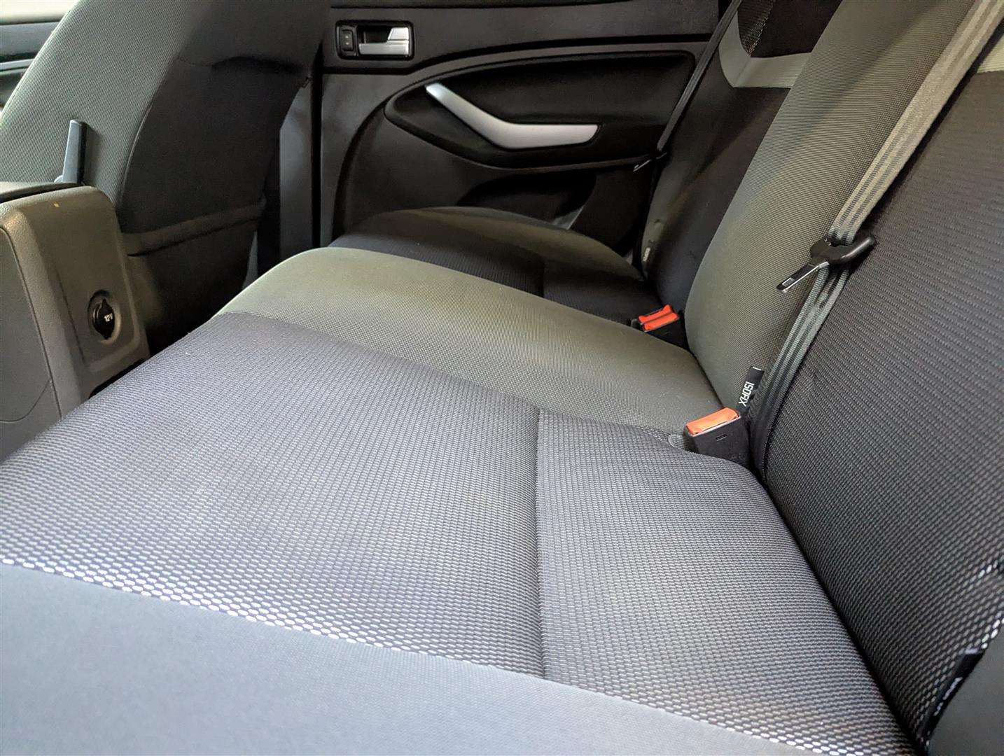 <p>2010 FORD KUGA ZETEC TDCI</p>