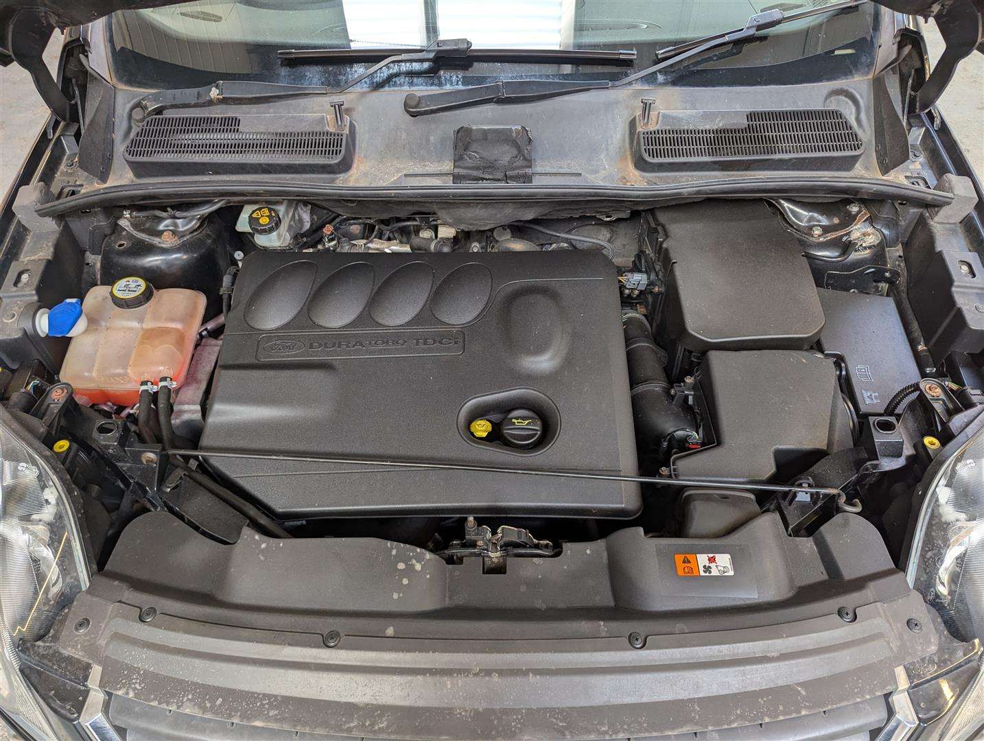 <p>2010 FORD KUGA ZETEC TDCI</p>