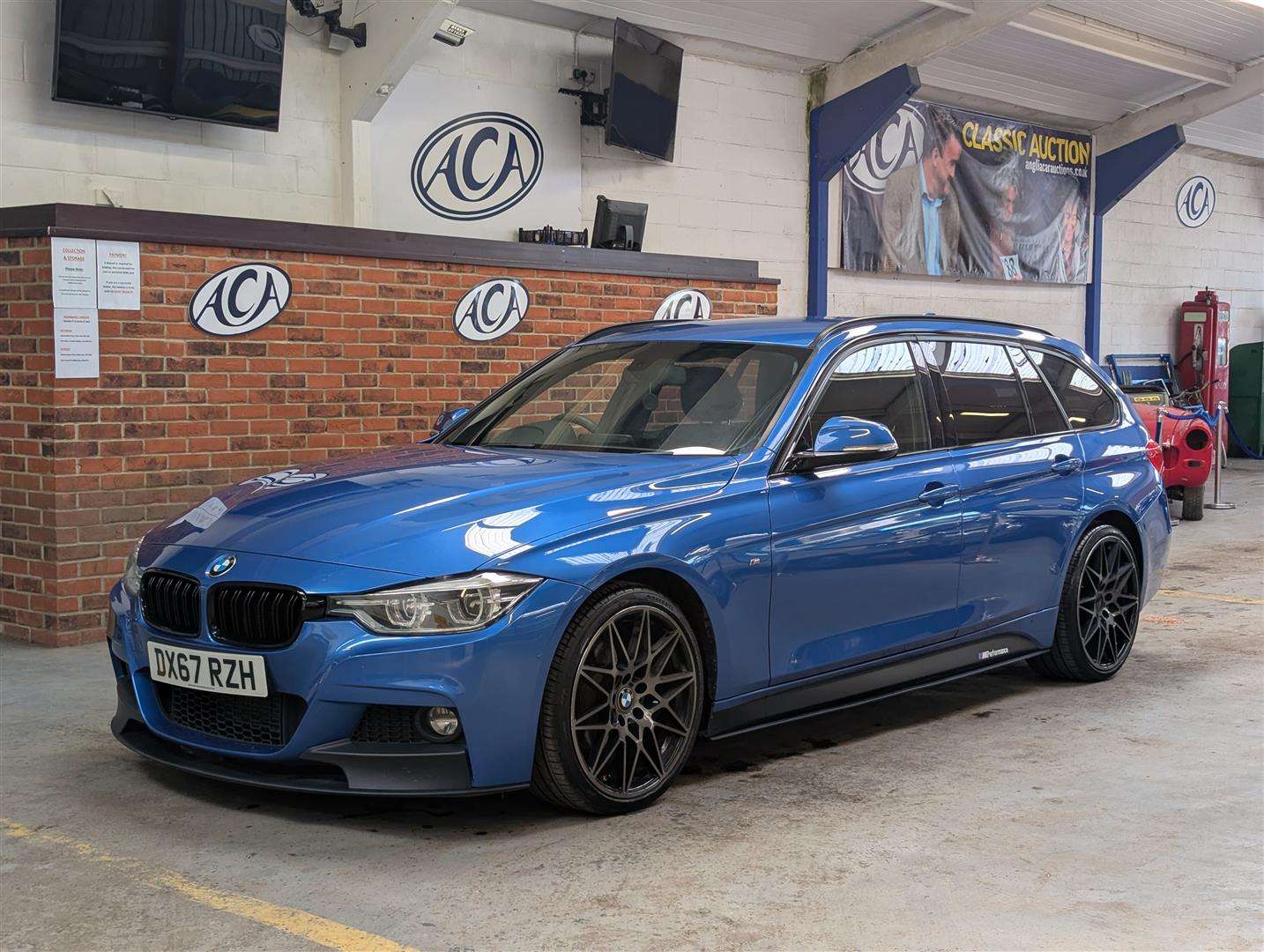 <p>2017 BMW 320D M SPORT AUTO</p>