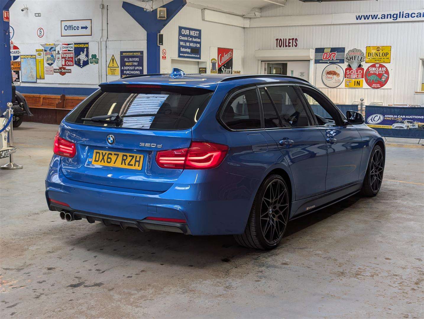 <p>2017 BMW 320D M SPORT AUTO</p>