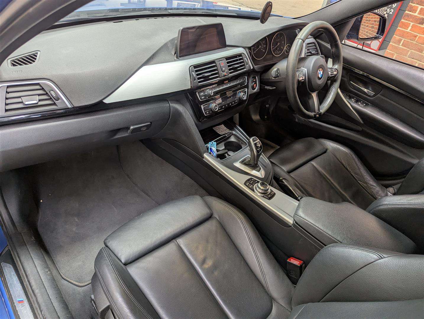 <p>2017 BMW 320D M SPORT AUTO</p>