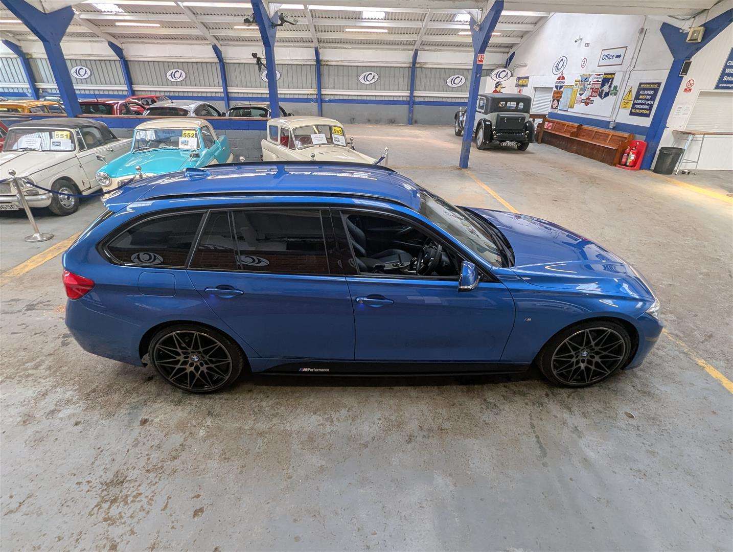 <p>2017 BMW 320D M SPORT AUTO</p>