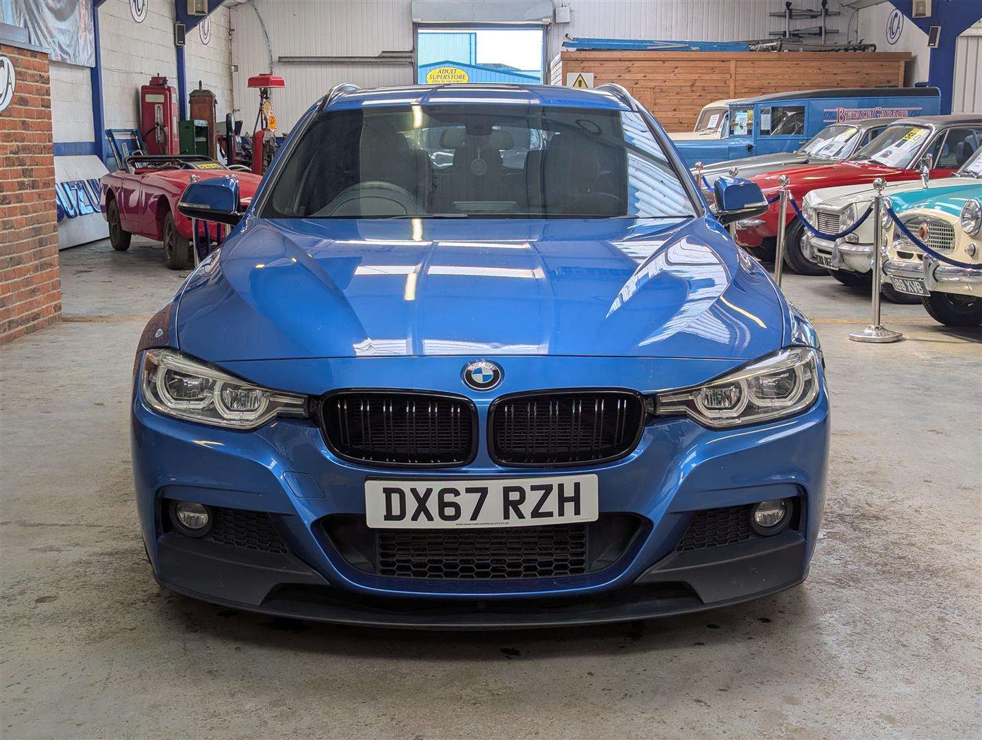 <p>2017 BMW 320D M SPORT AUTO</p>