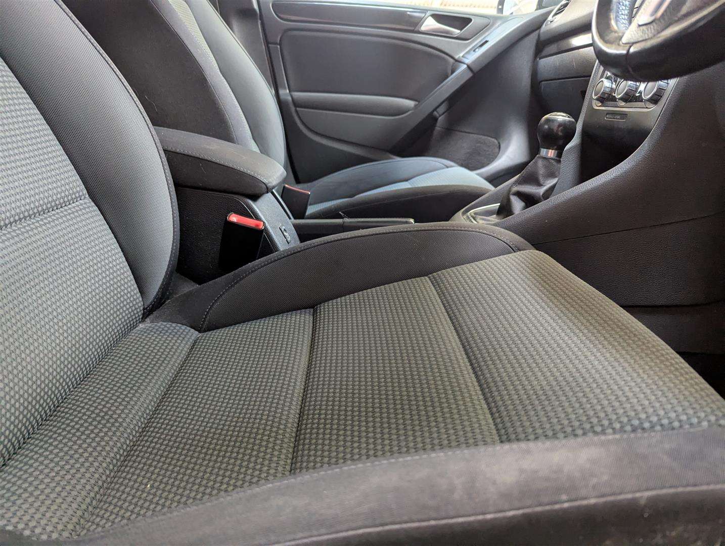 <p>2010 VOLKSWAGEN GOLF MATCH TDI 105</p>
