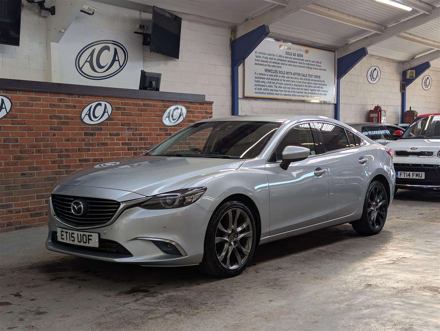 <p>2015 MAZDA 6 SPORT NAV D</p>