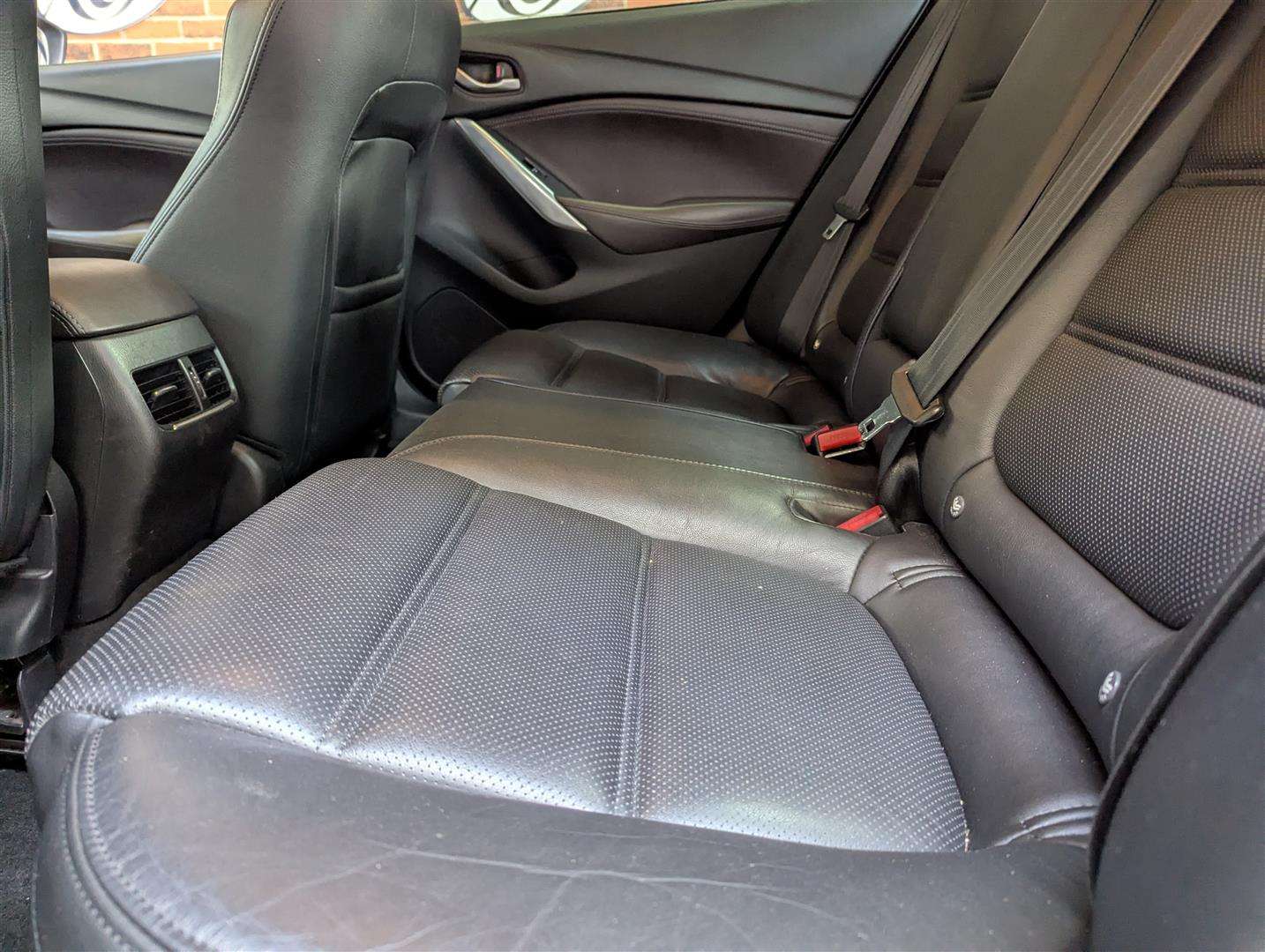 <p>2015 MAZDA 6 SPORT NAV D</p>