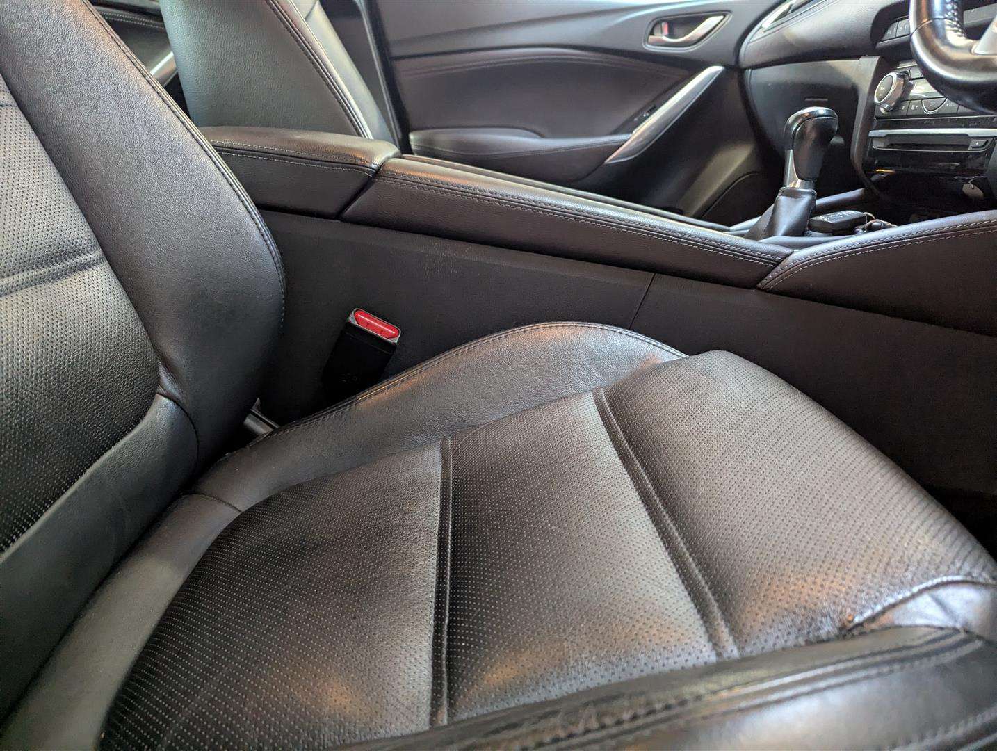 <p>2015 MAZDA 6 SPORT NAV D</p>