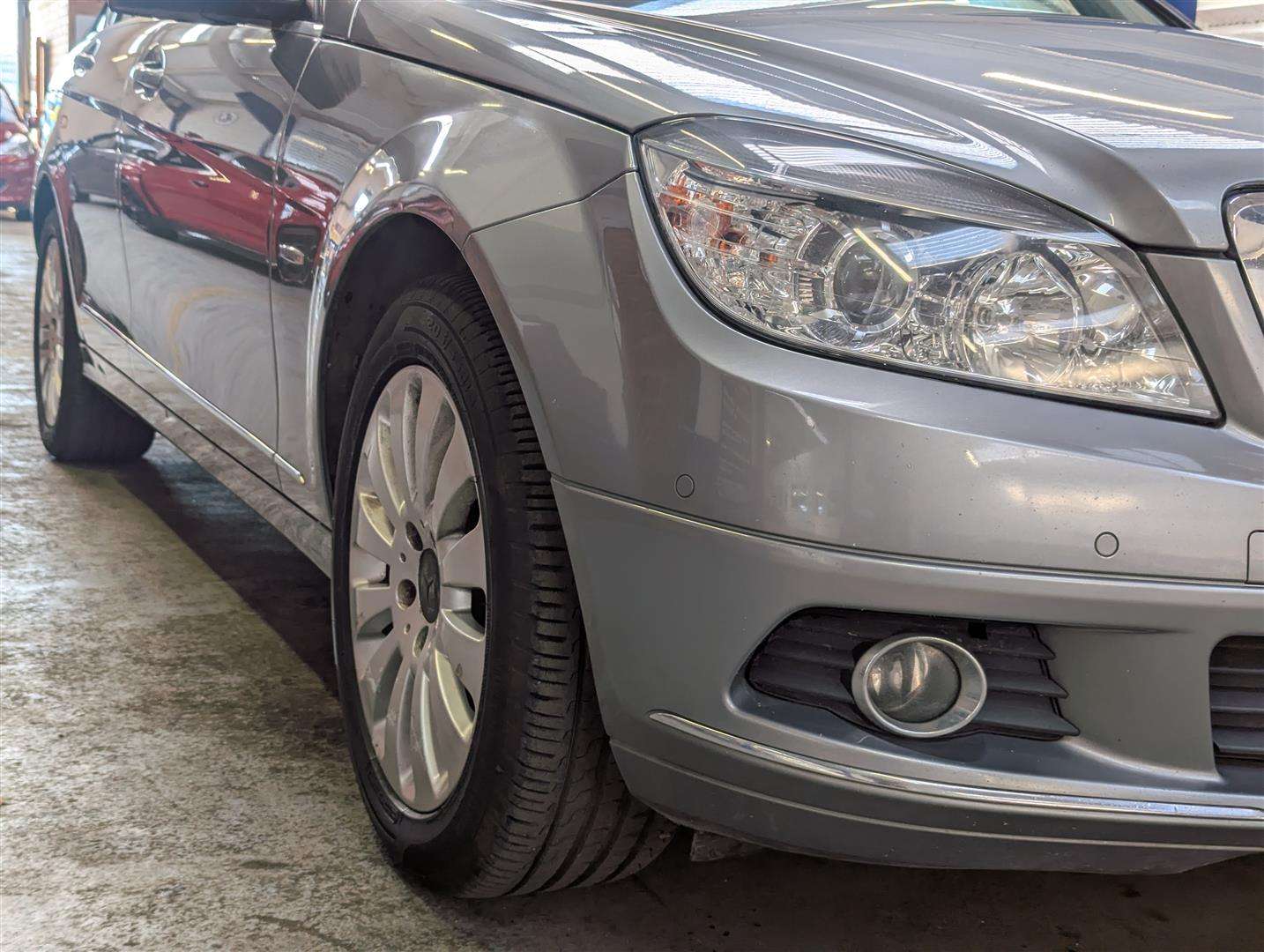 <p>2010 MERCEDES-BENZ C220 BLUEF-CY ELEG CDI A</p>