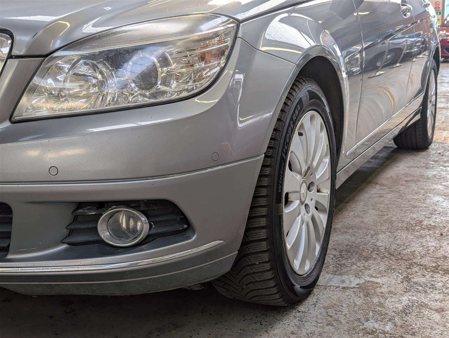<p>2010 MERCEDES-BENZ C220 BLUEF-CY ELEG CDI A</p>