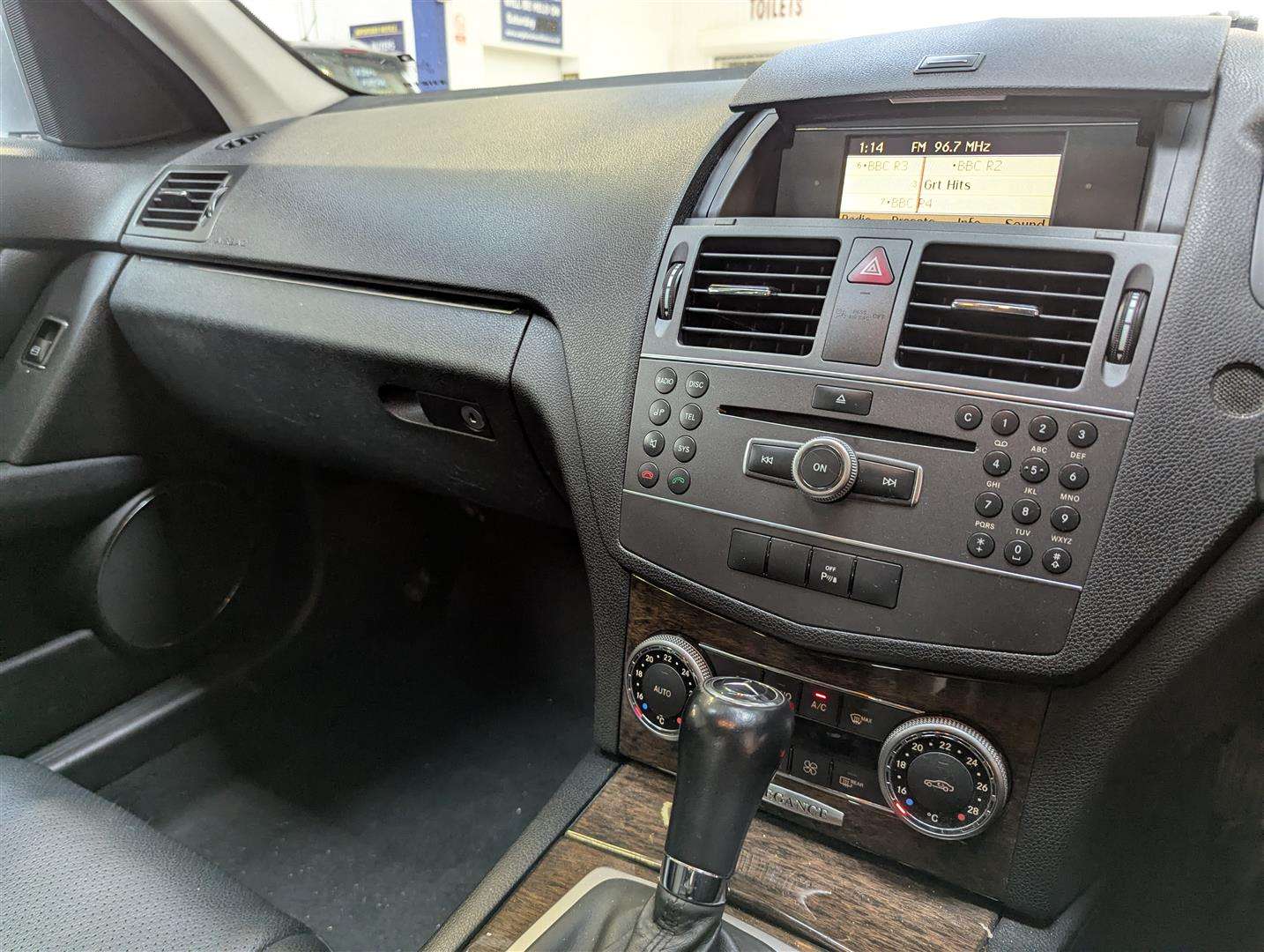 <p>2010 MERCEDES-BENZ C220 BLUEF-CY ELEG CDI A</p>