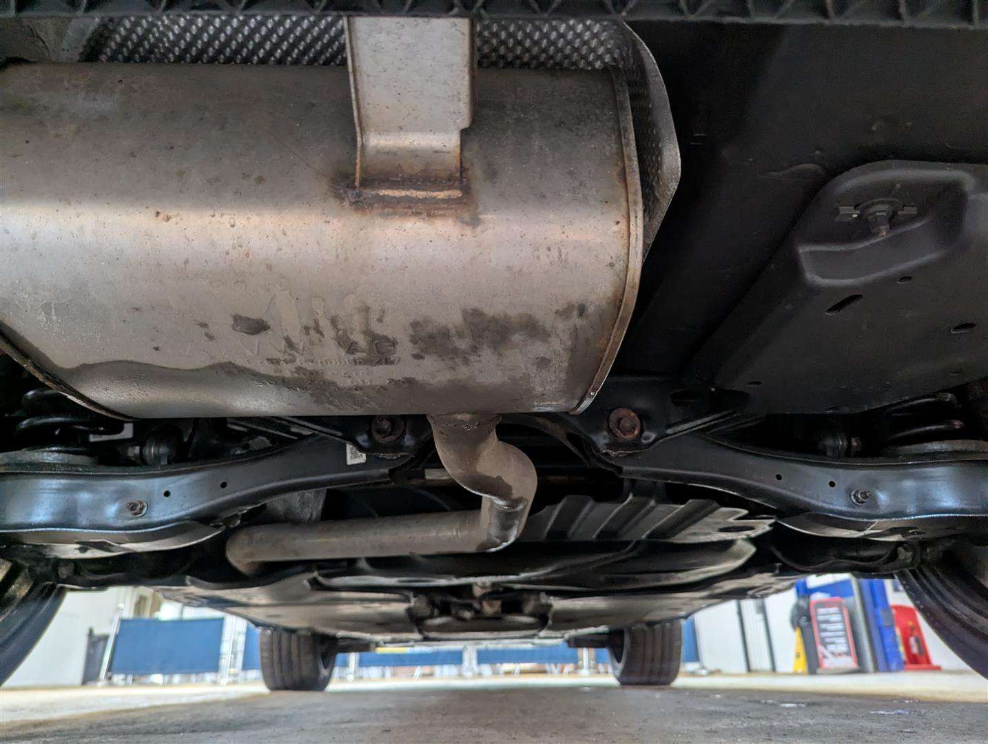 <p>2020 VOLKSWAGEN TIGUAN R-LINE TECH TDI S-</p>