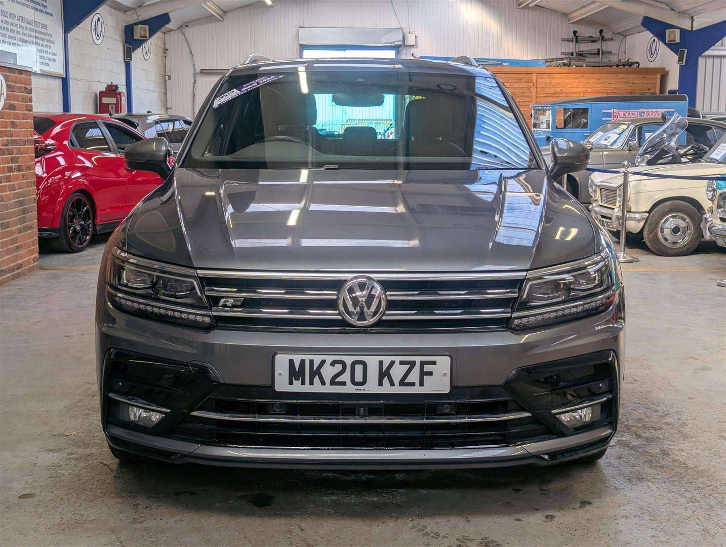 <p>2020 VOLKSWAGEN TIGUAN R-LINE TECH TDI S-</p>