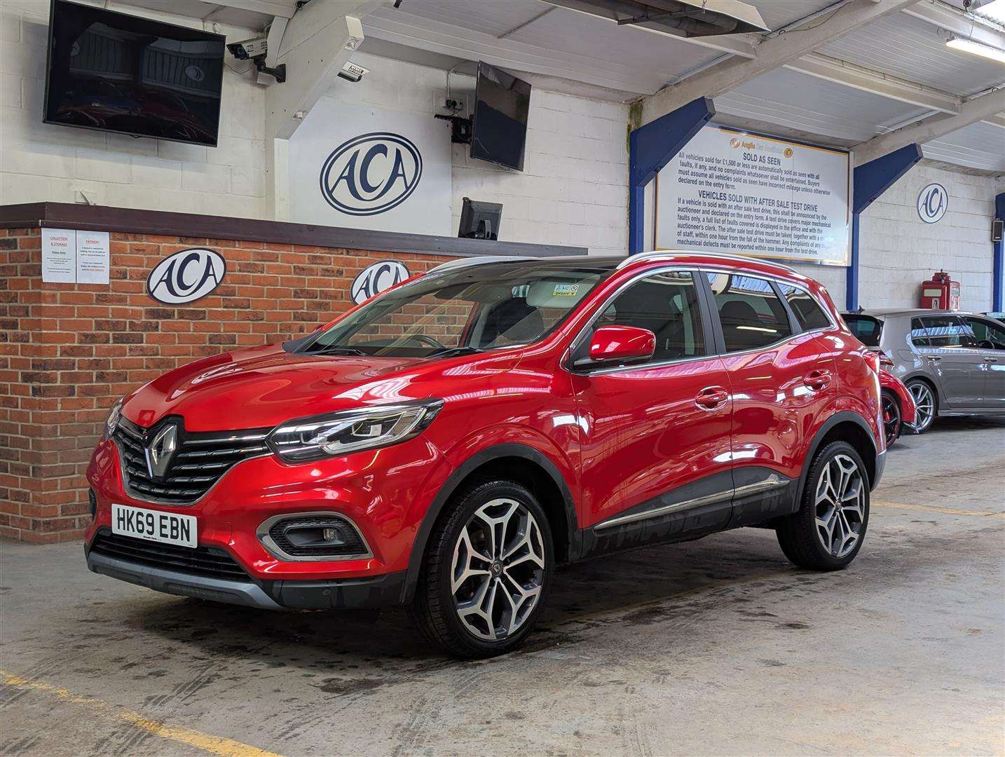 <p>2019 RENAULT KADJAR GT LINE BLUE DCI</p>
