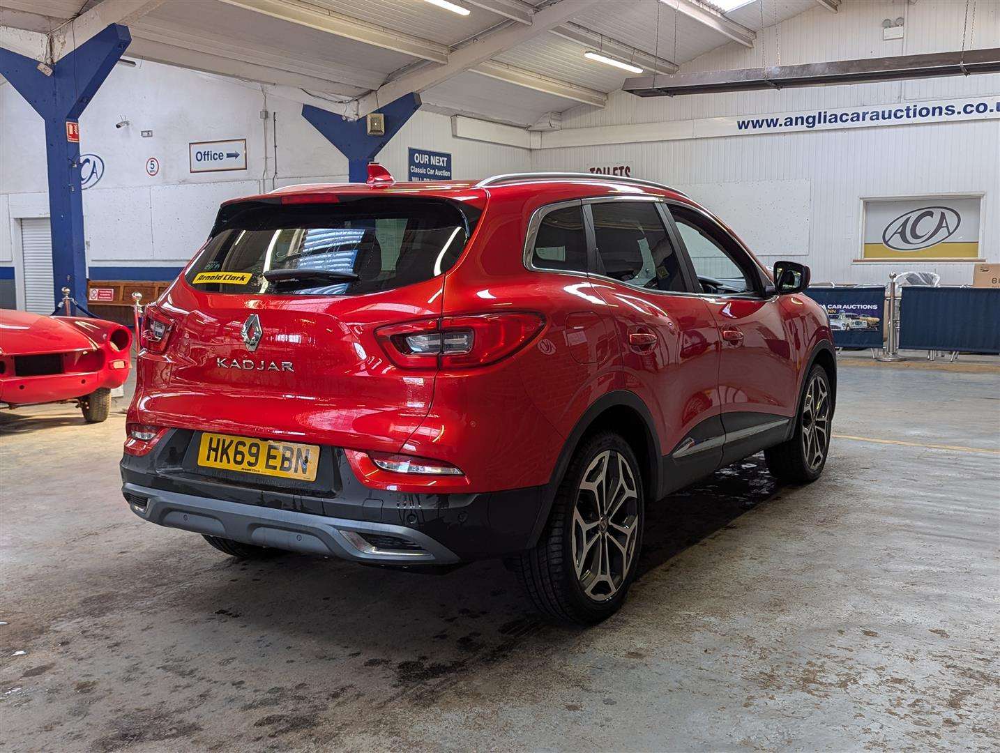 <p>2019 RENAULT KADJAR GT LINE BLUE DCI</p>