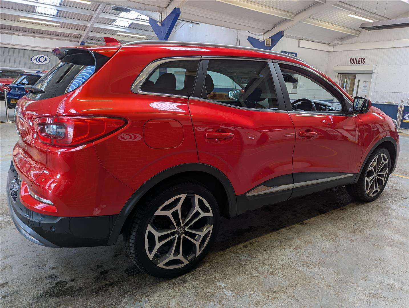 <p>2019 RENAULT KADJAR GT LINE BLUE DCI</p>