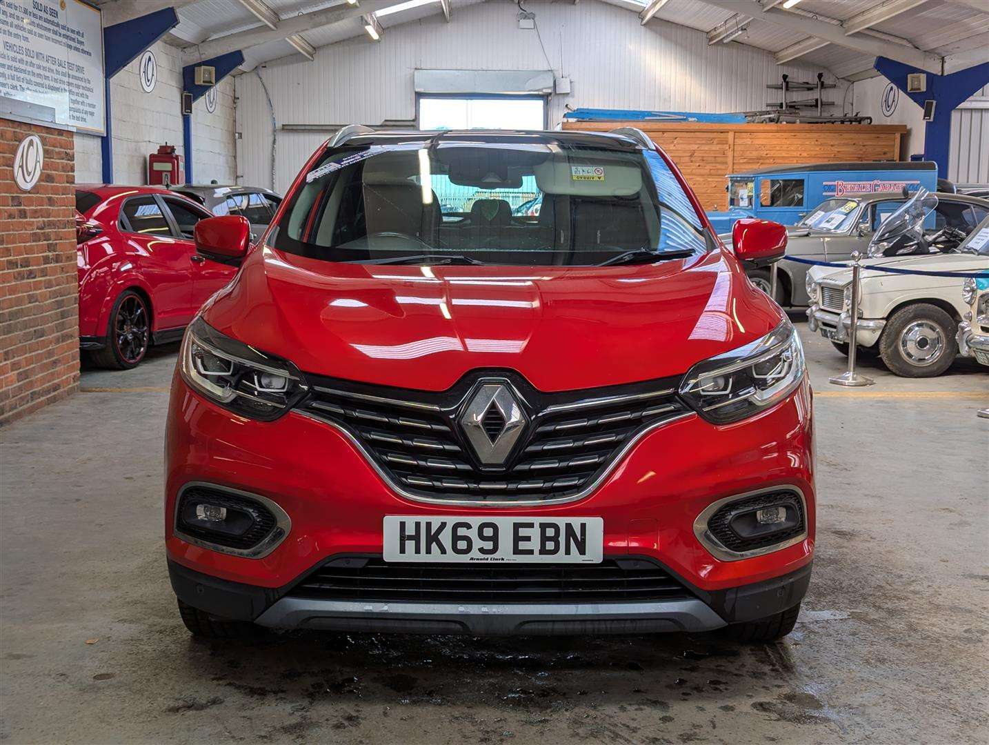<p>2019 RENAULT KADJAR GT LINE BLUE DCI</p>