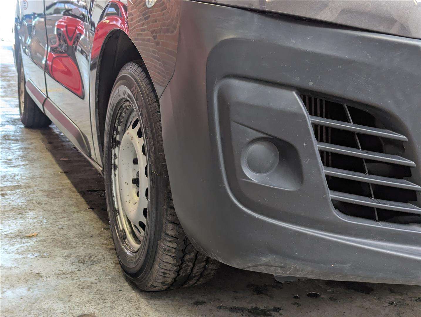 <p>2020 VAUXHALL VIVARO 2900 EDITION S/S</p>