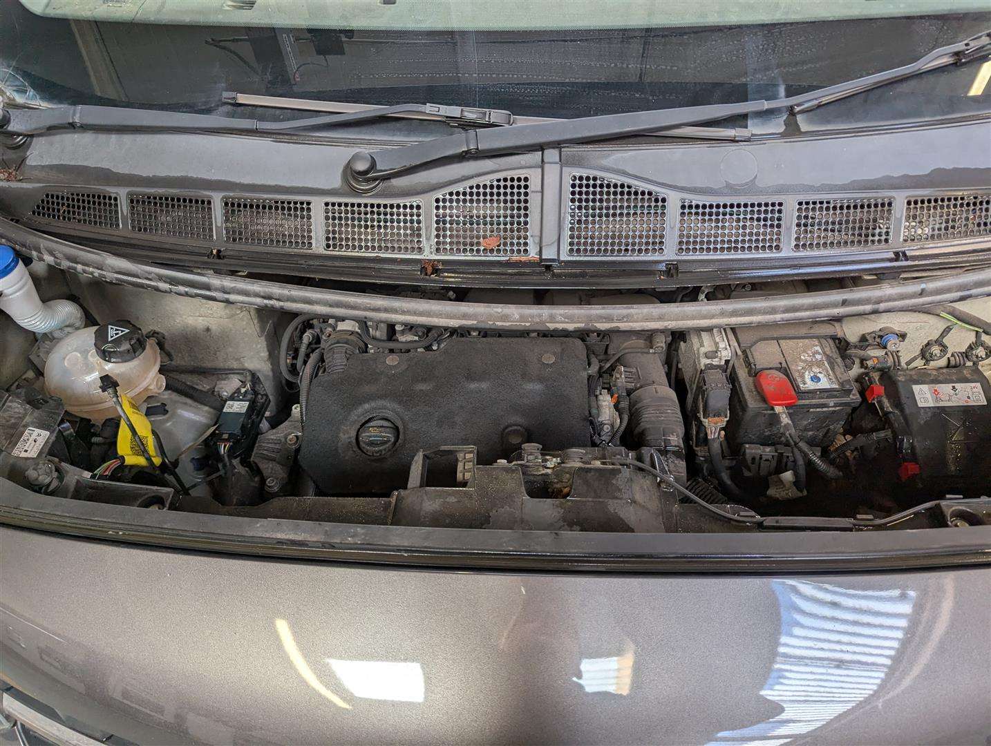 <p>2020 VAUXHALL VIVARO 2900 EDITION S/S</p>