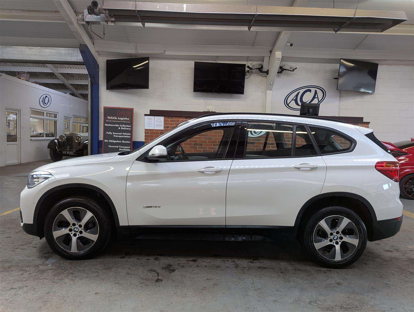 <p>2016 BMW X1 SDRIVE18D SE</p>