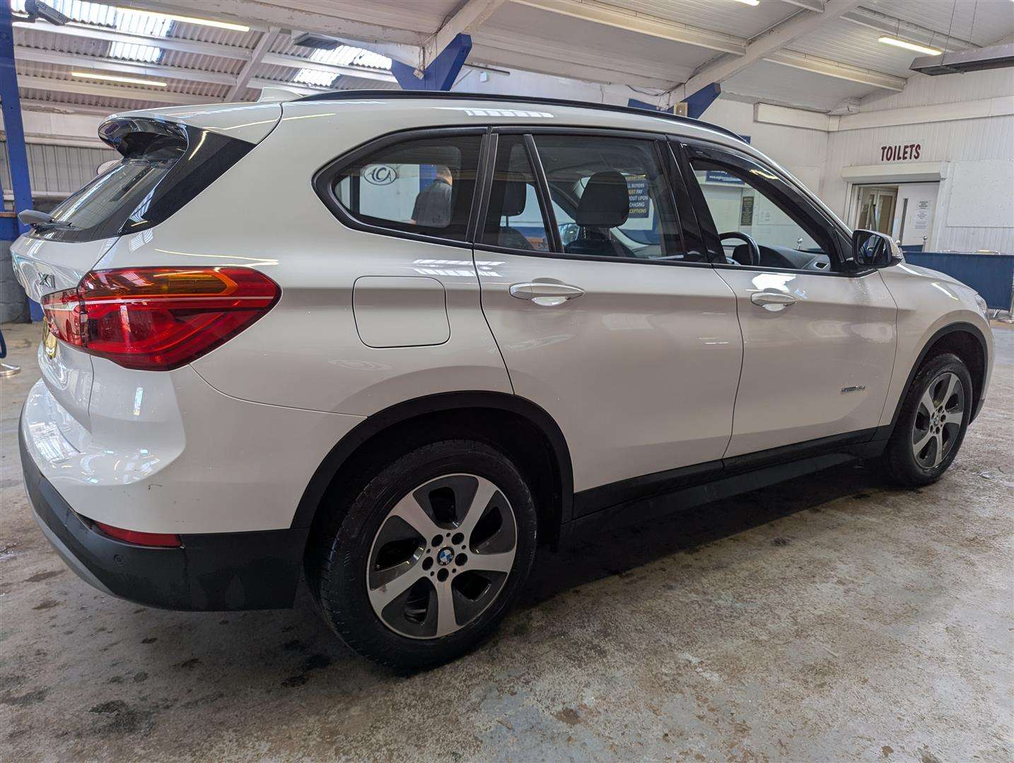 <p>2016 BMW X1 SDRIVE18D SE</p>