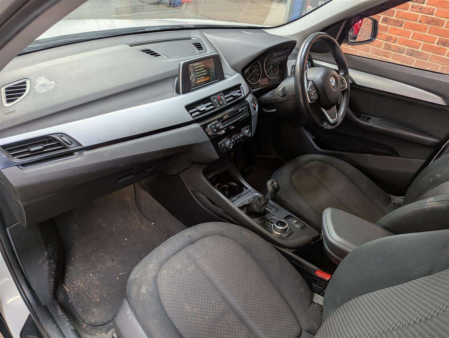 <p>2016 BMW X1 SDRIVE18D SE</p>