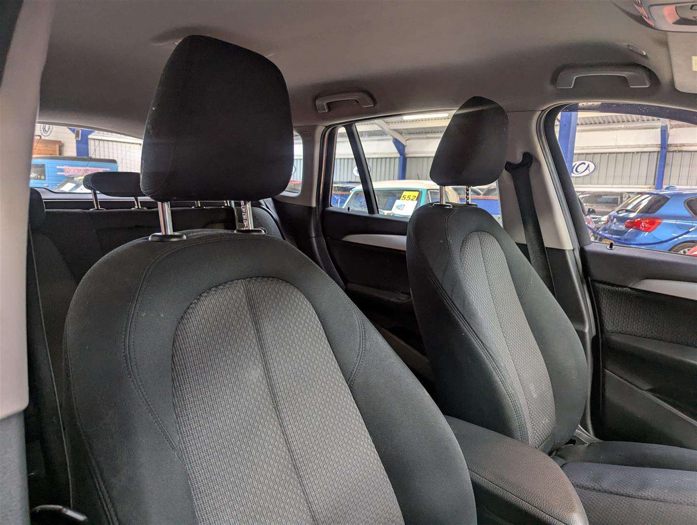 <p>2016 BMW X1 SDRIVE18D SE</p>