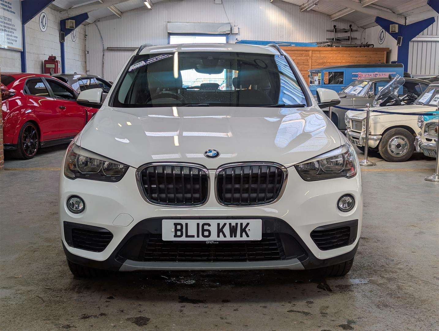 <p>2016 BMW X1 SDRIVE18D SE</p>