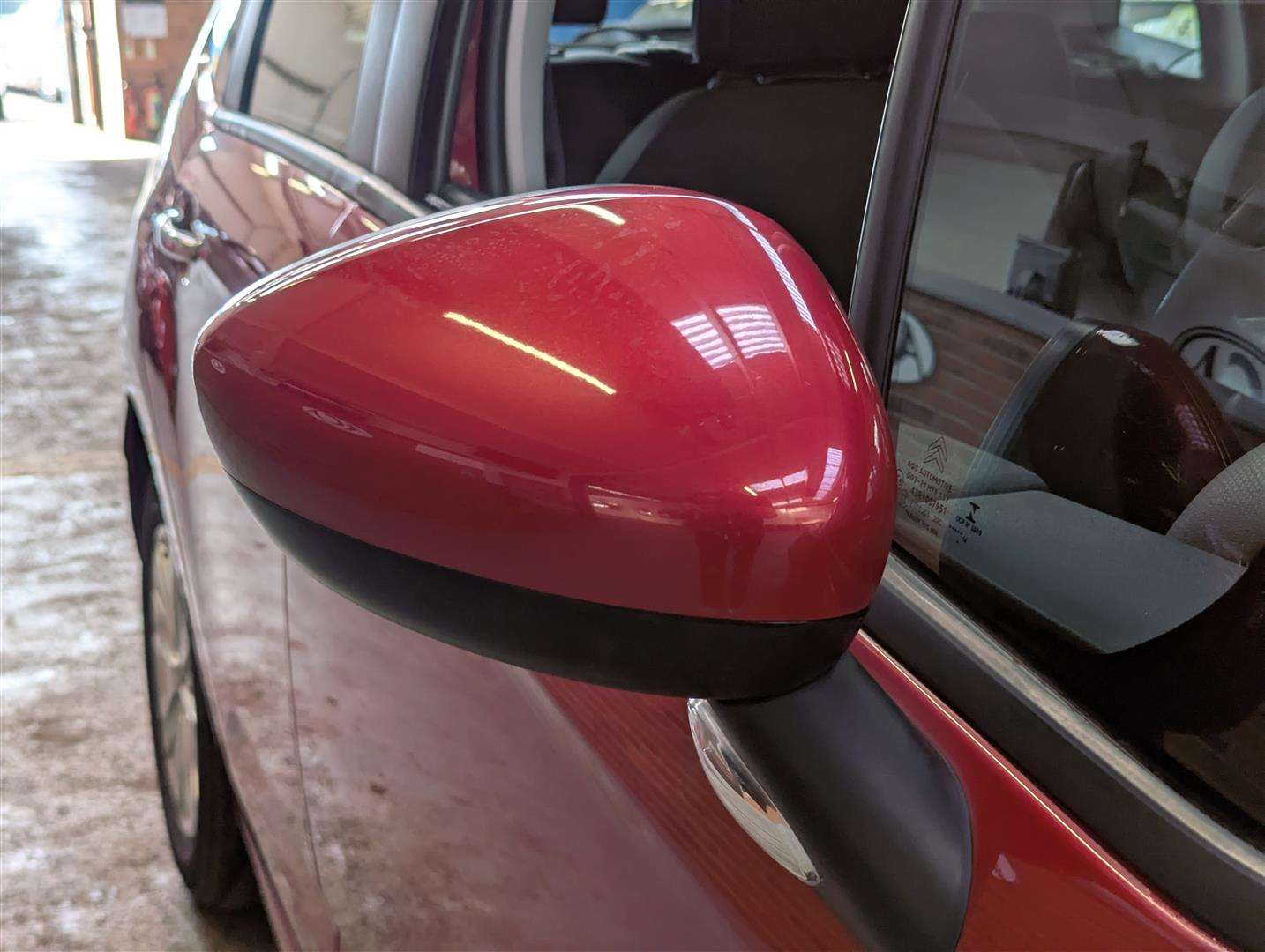 <p>2014 CITROEN C3 VTR +</p>
