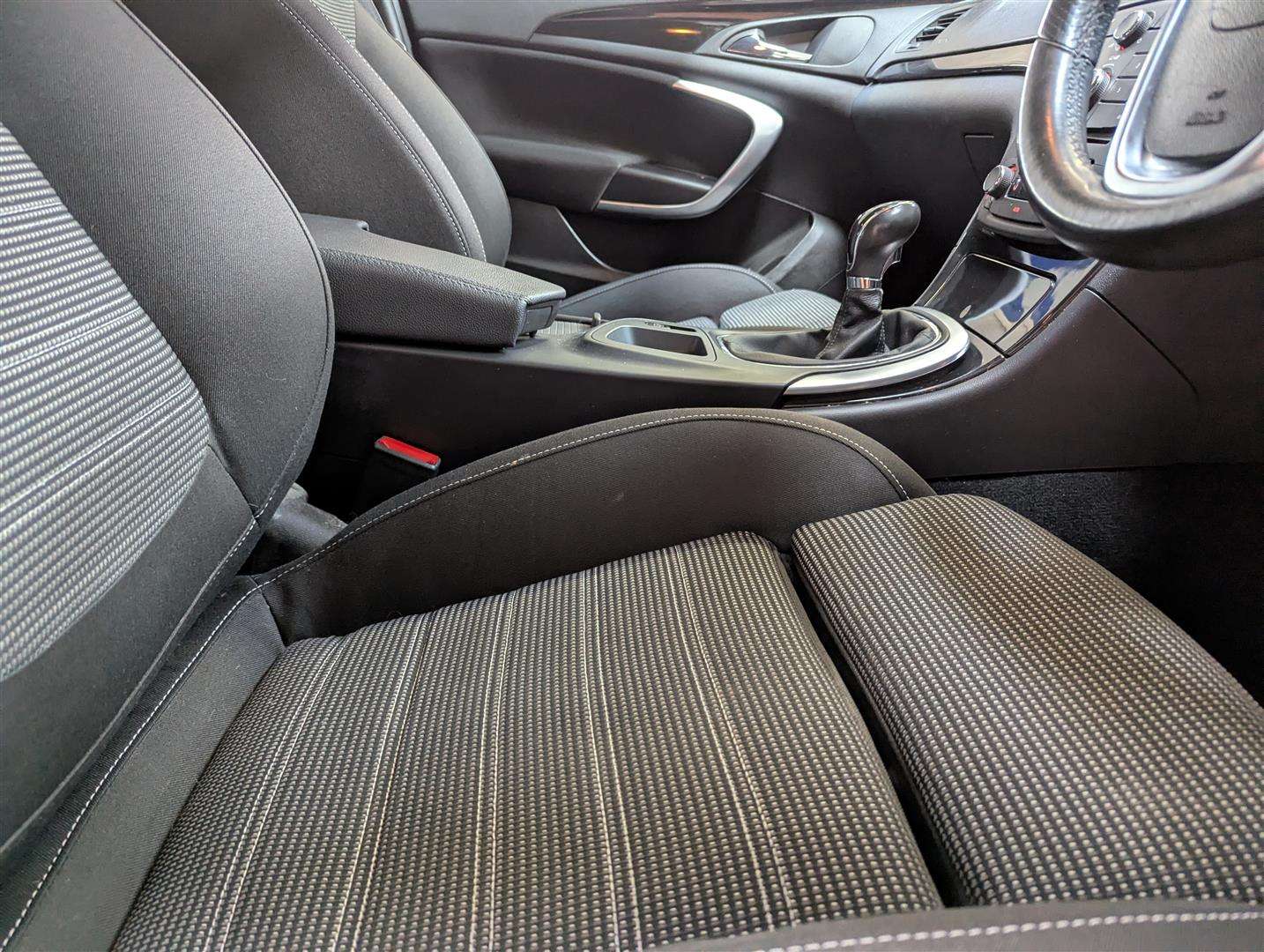 <p>2011 VAUXHALL INSIGNIA SRI 158 CDTI</p>
