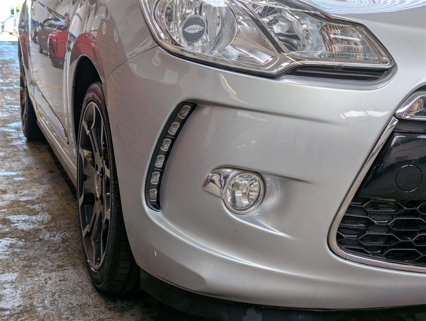 <p>2014 CITROEN DS3 DSTYLE + E-HDI</p>