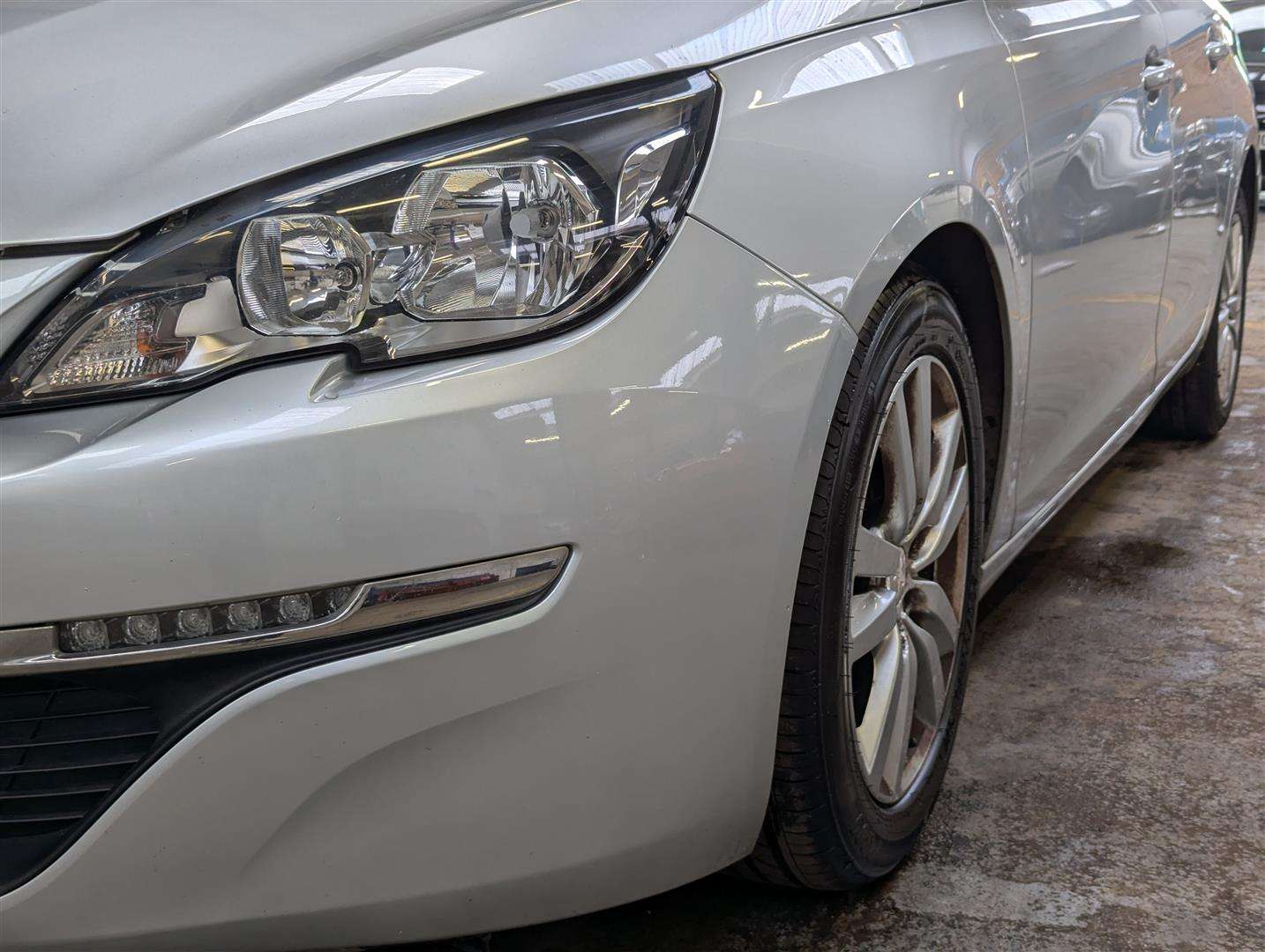 <p>2015 PEUGEOT 308 ACTIVE SW HDI</p>