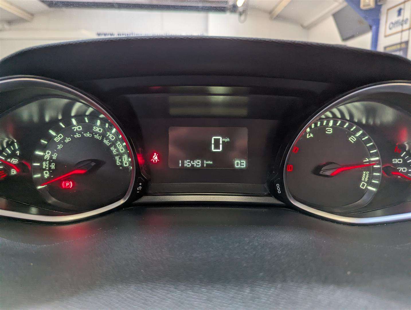 <p>2015 PEUGEOT 308 ACTIVE SW HDI</p>