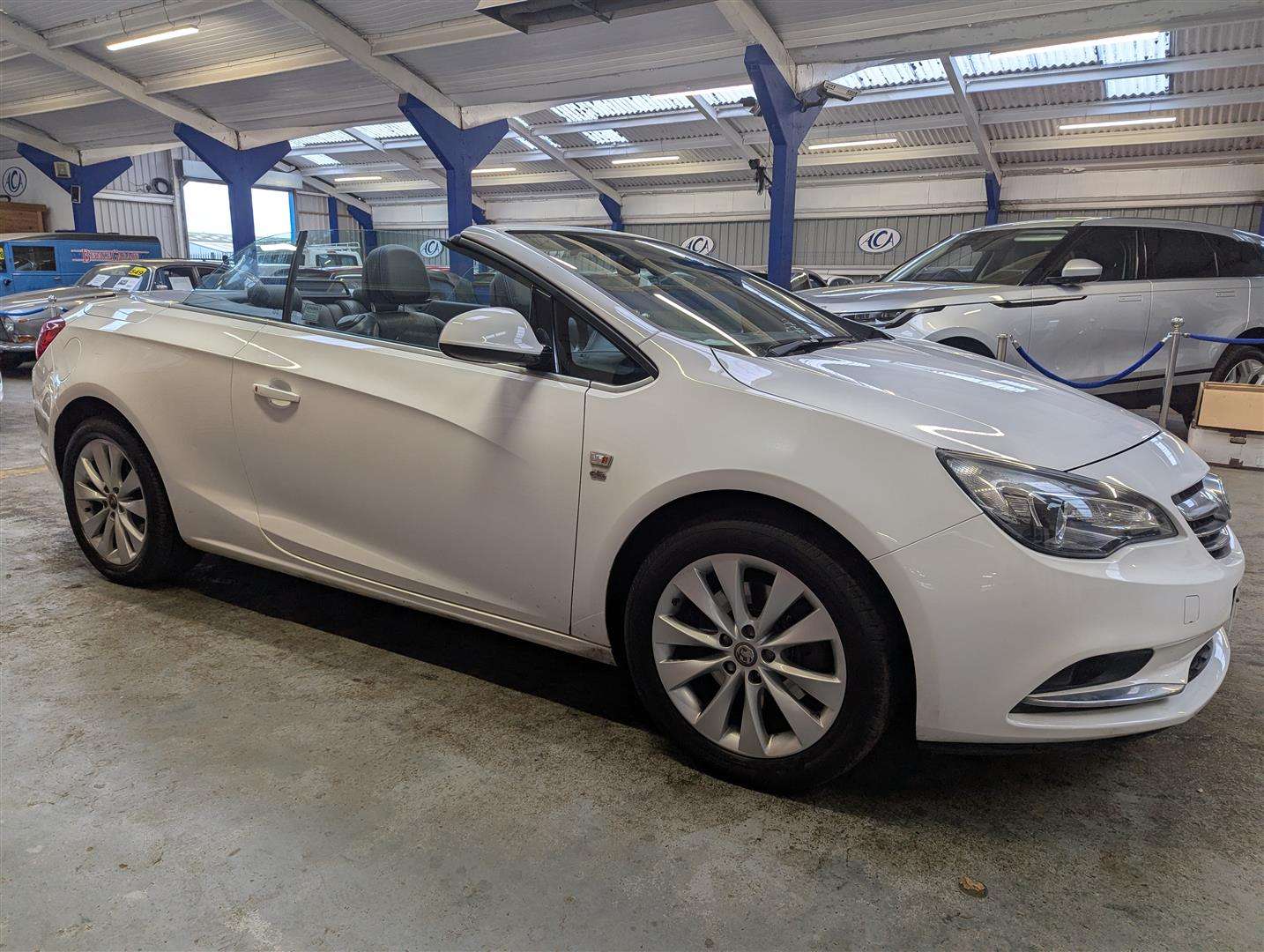 <p>2016 VAUXHALL CASCADA ELITE CDTI S/S</p>