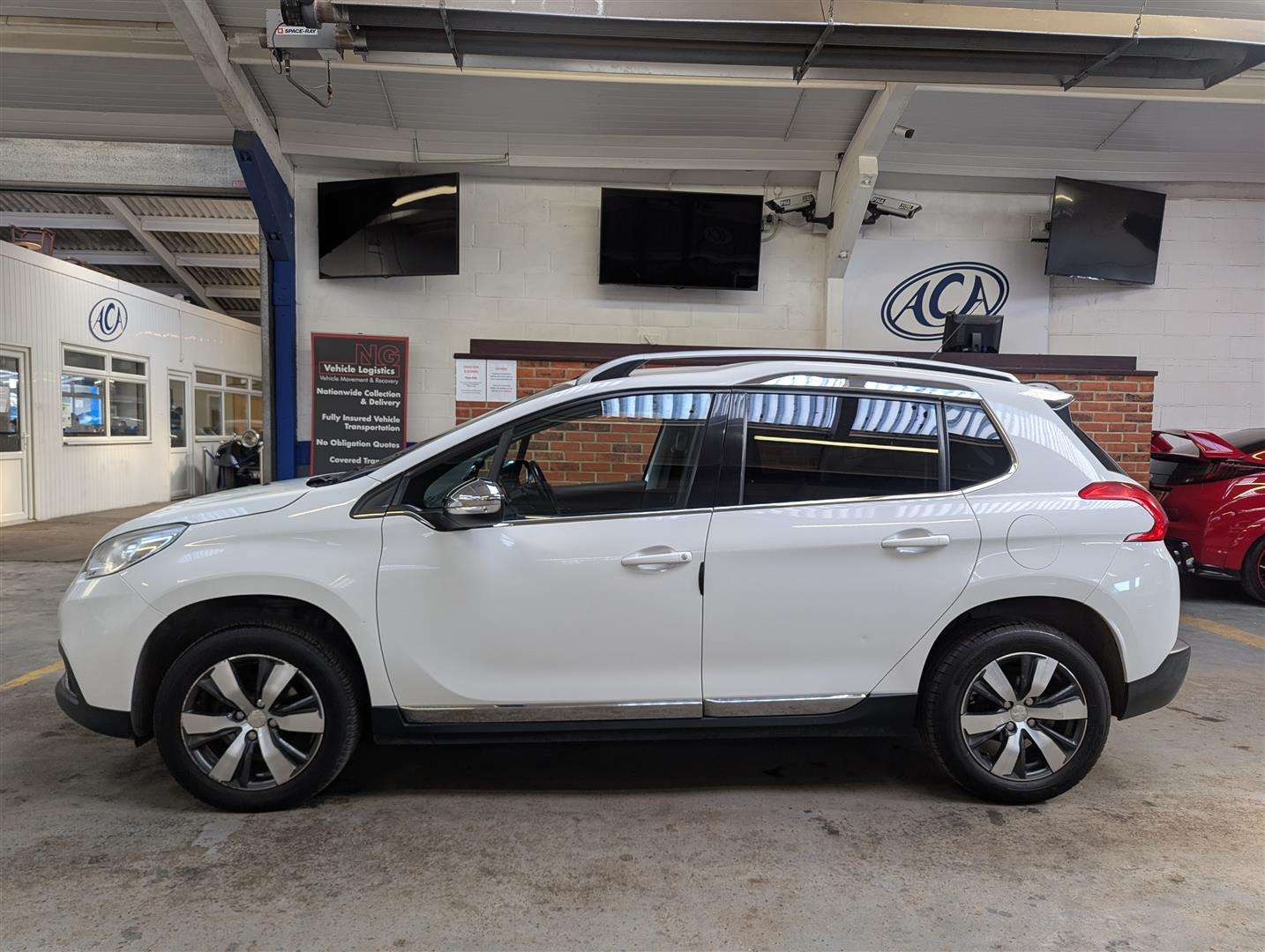 <p>2015 PEUGEOT 2008 ALLURE E-HDI</p>