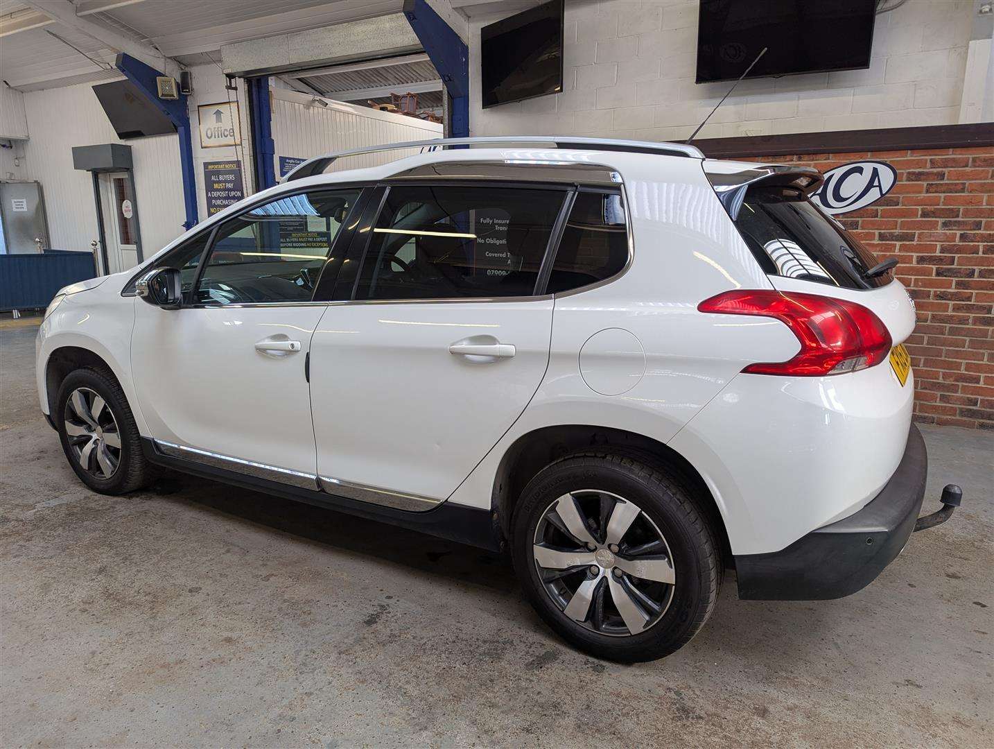 <p>2015 PEUGEOT 2008 ALLURE E-HDI</p>