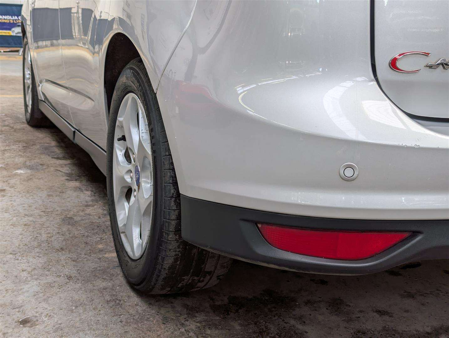 <p>2013 FORD C-MAX ZETEC</p>