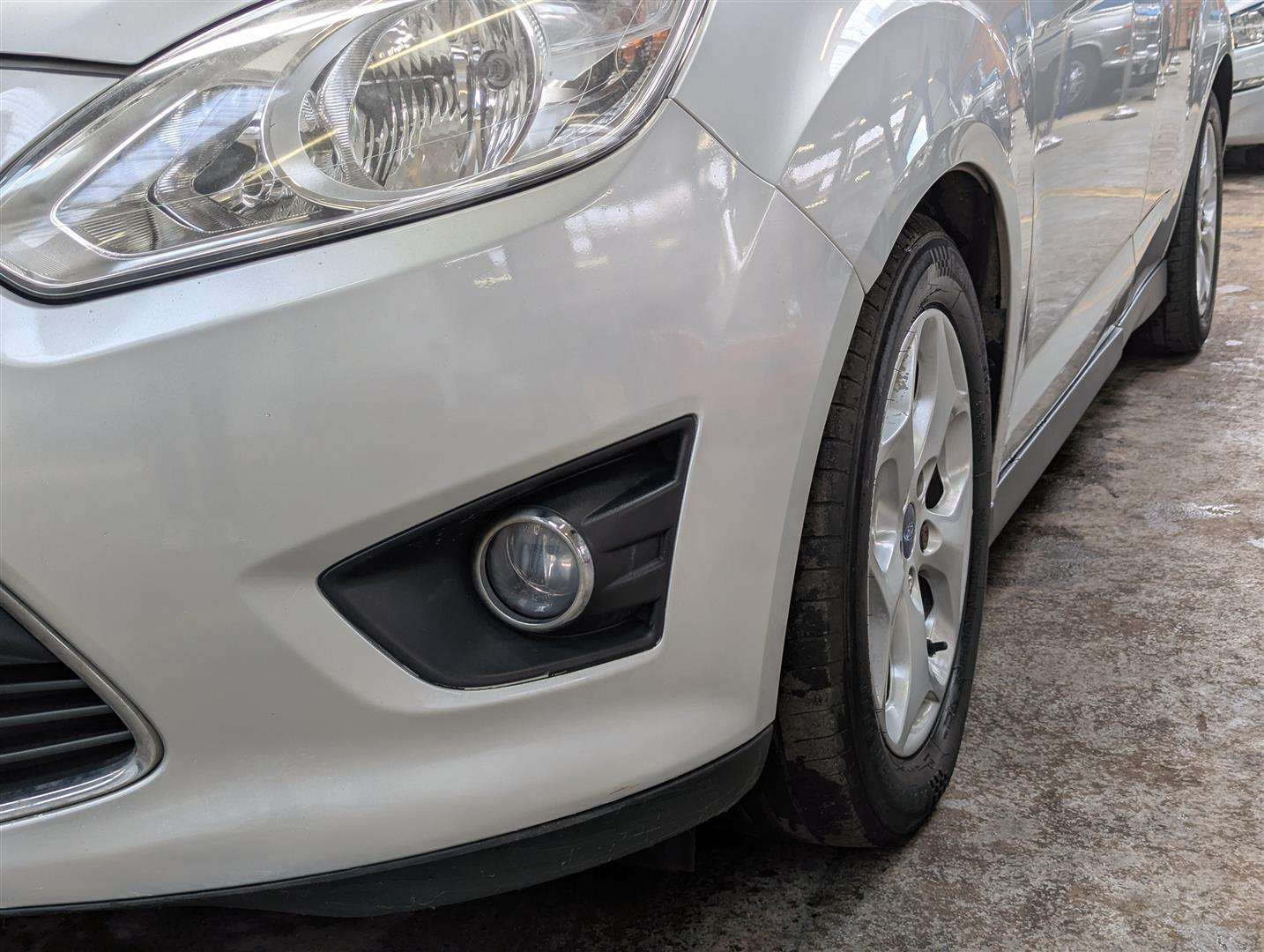 <p>2013 FORD C-MAX ZETEC</p>