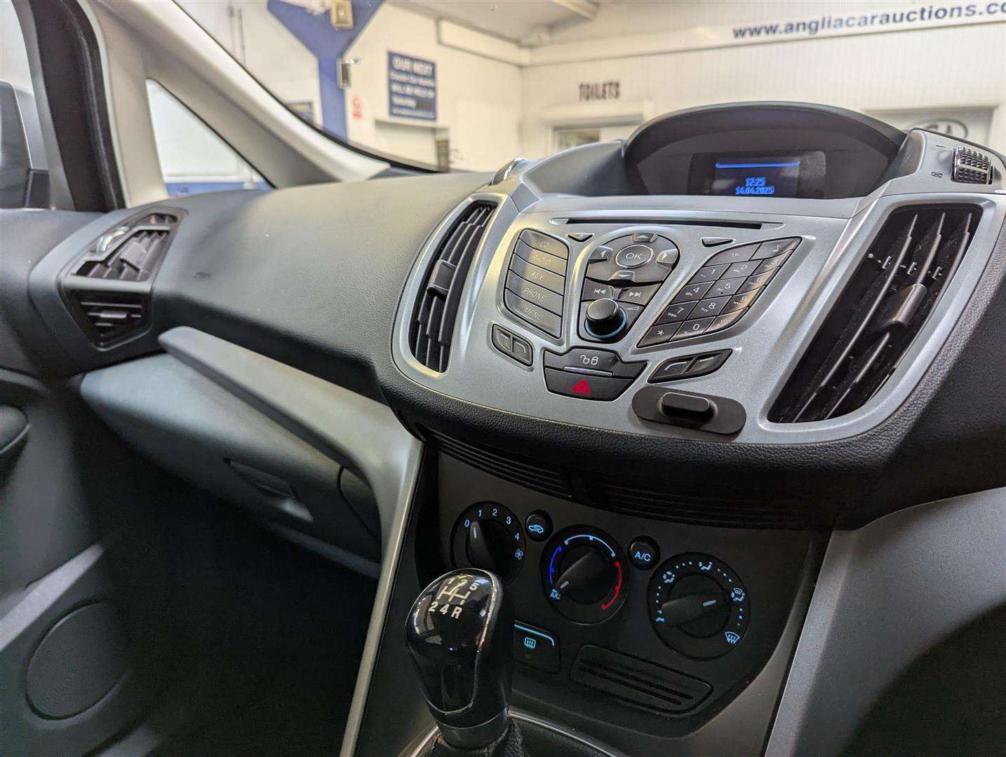 <p>2013 FORD C-MAX ZETEC</p>