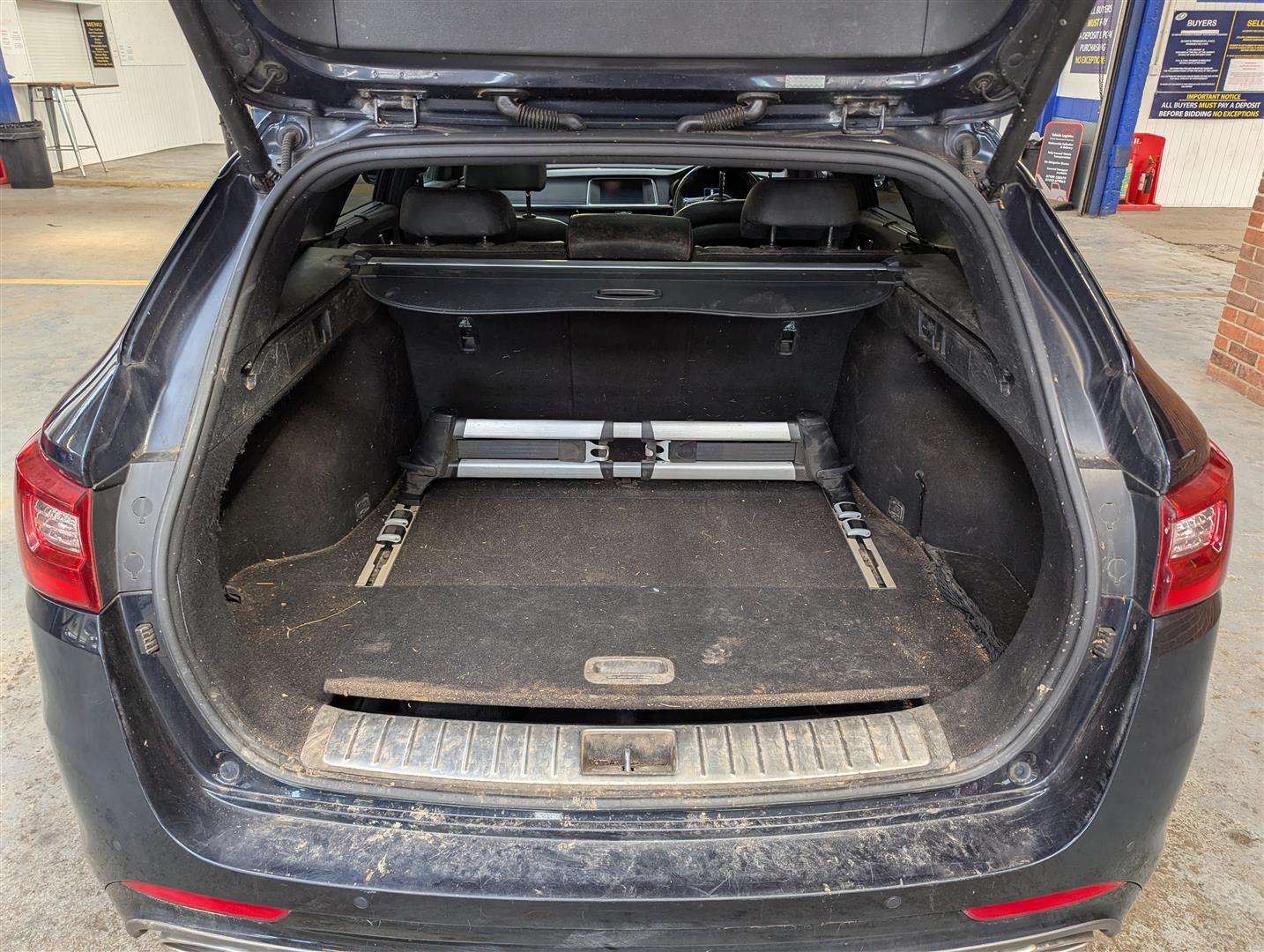 <p>2017 KIA OPTIMA GT-LINE S ISG CRDI</p>