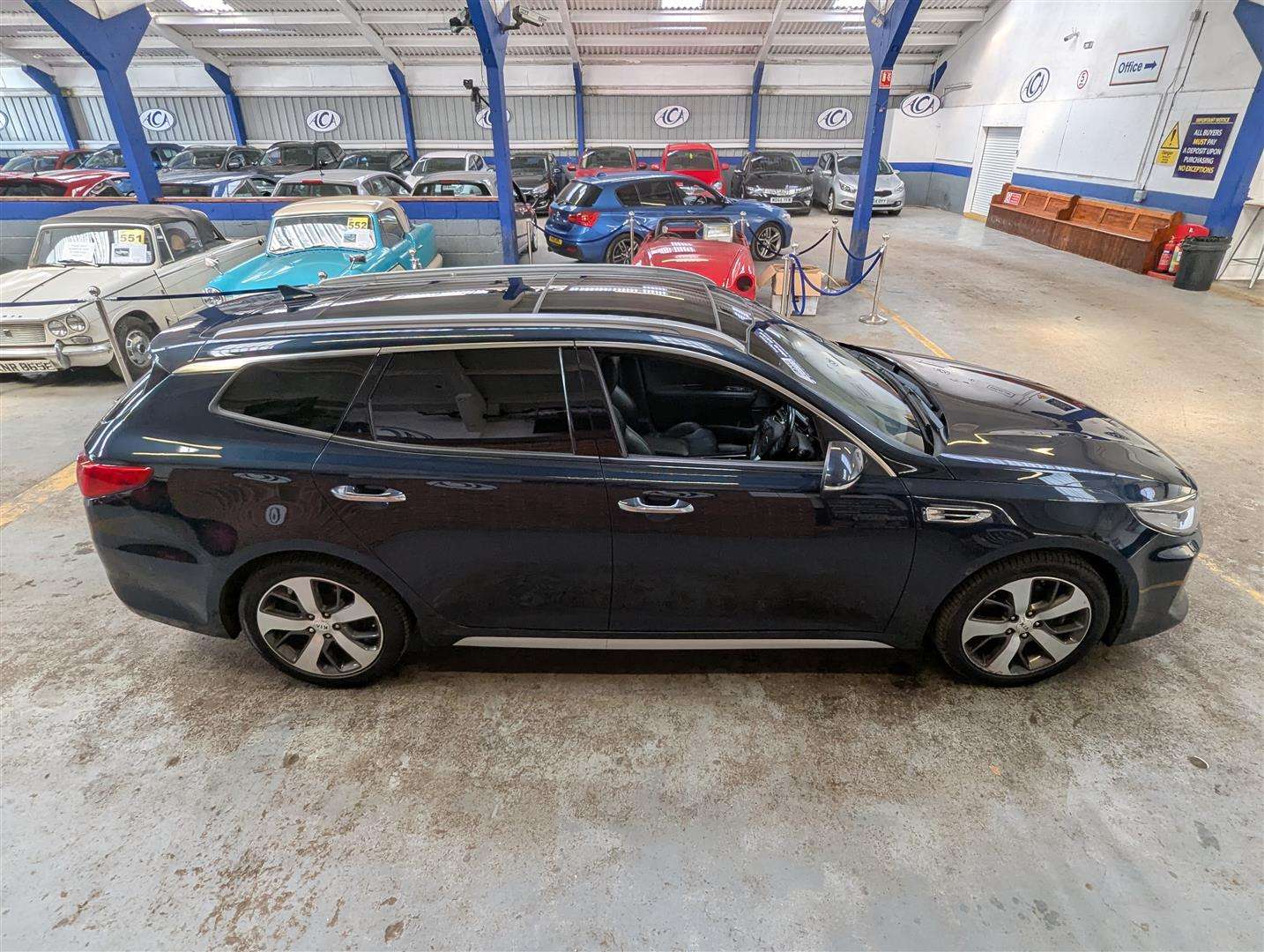 <p>2017 KIA OPTIMA GT-LINE S ISG CRDI</p>