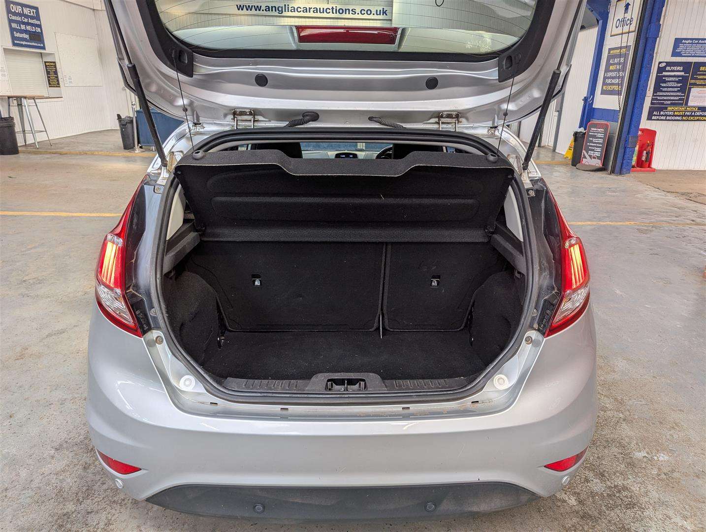 <p>2015 FORD FIESTA TITANIUM ECONETIC</p>