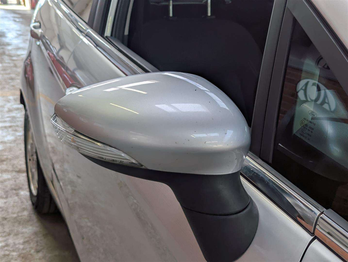 <p>2015 FORD FIESTA TITANIUM ECONETIC</p>