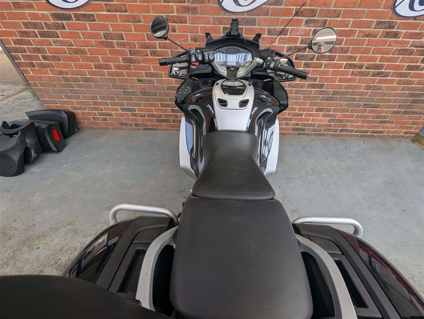 <p>2009 BMW R 1200 RT</p>