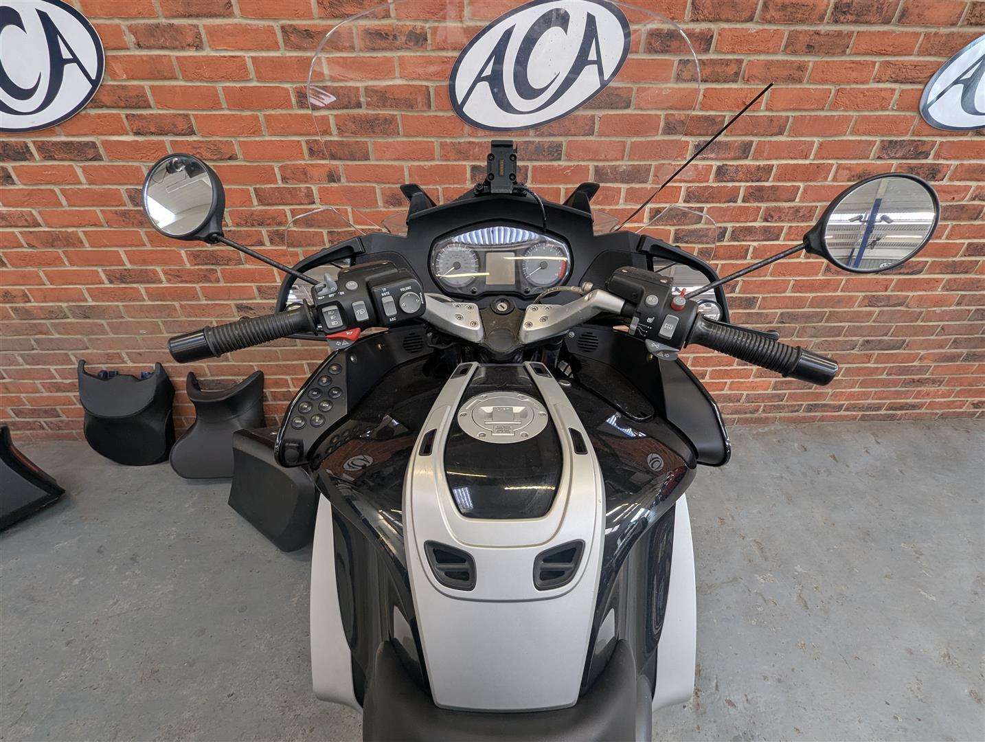 <p>2009 BMW R 1200 RT</p>