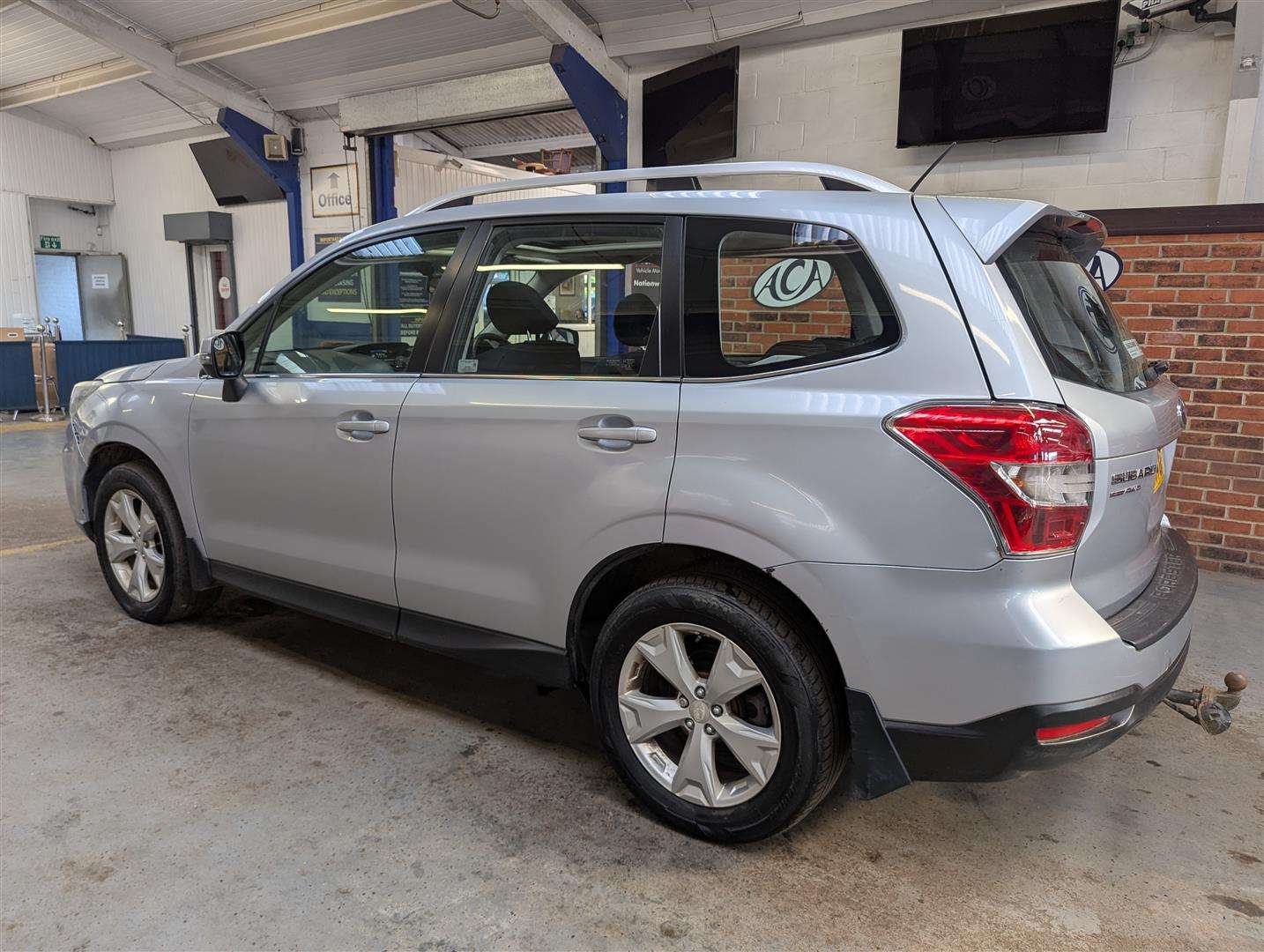 <p>2014 SUBARU FORESTER XC BOXER D SYMM</p>