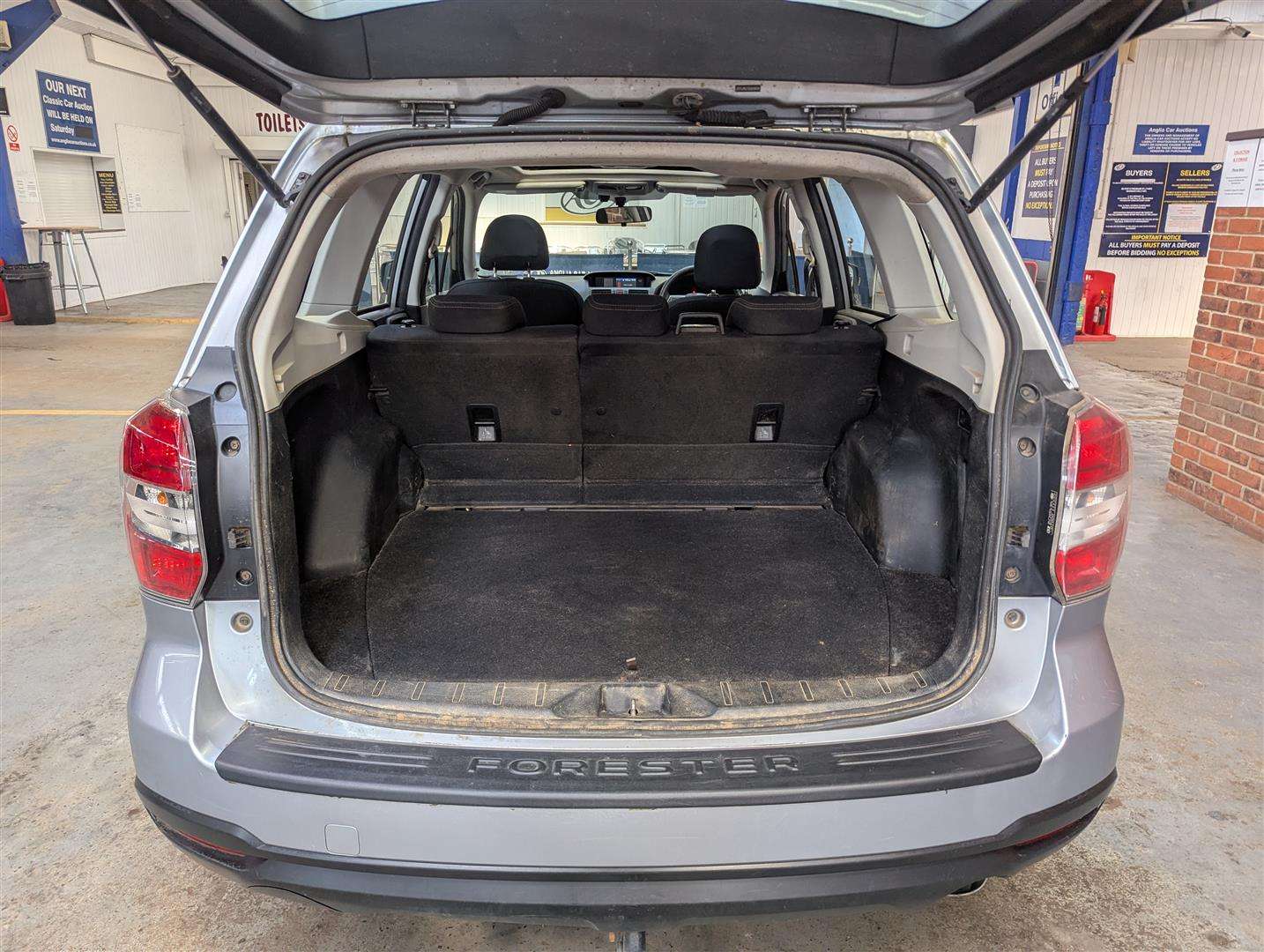 <p>2014 SUBARU FORESTER XC BOXER D SYMM</p>